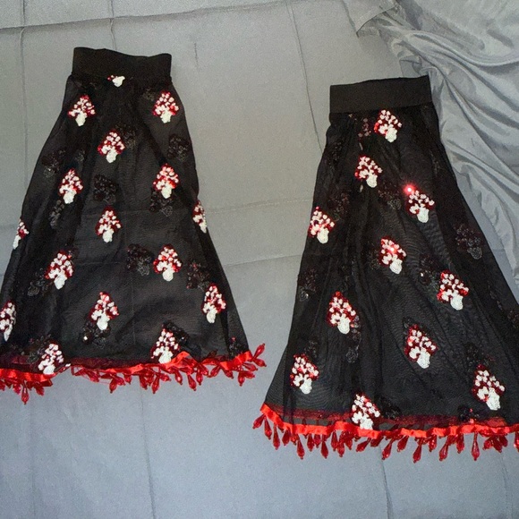 iHeartRaves Black and Red Mushroom Fit - Picture 4 of 6